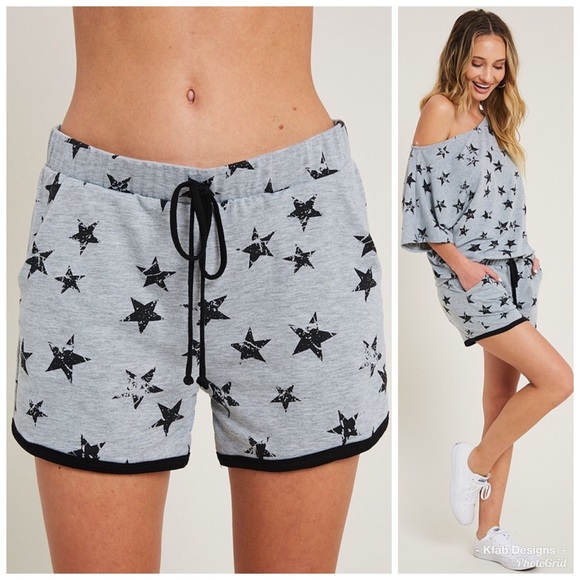 Pants - ⭐️LAST 1! Star Print Super Soft Pocket Shorts!